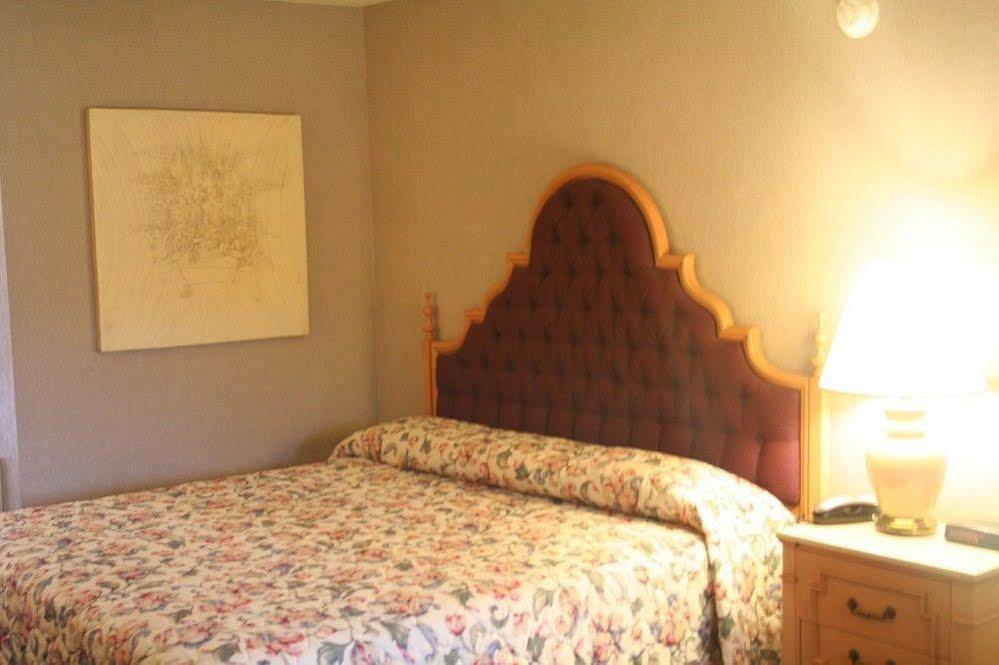 King'S Inn ハンツビル エクステリア 写真